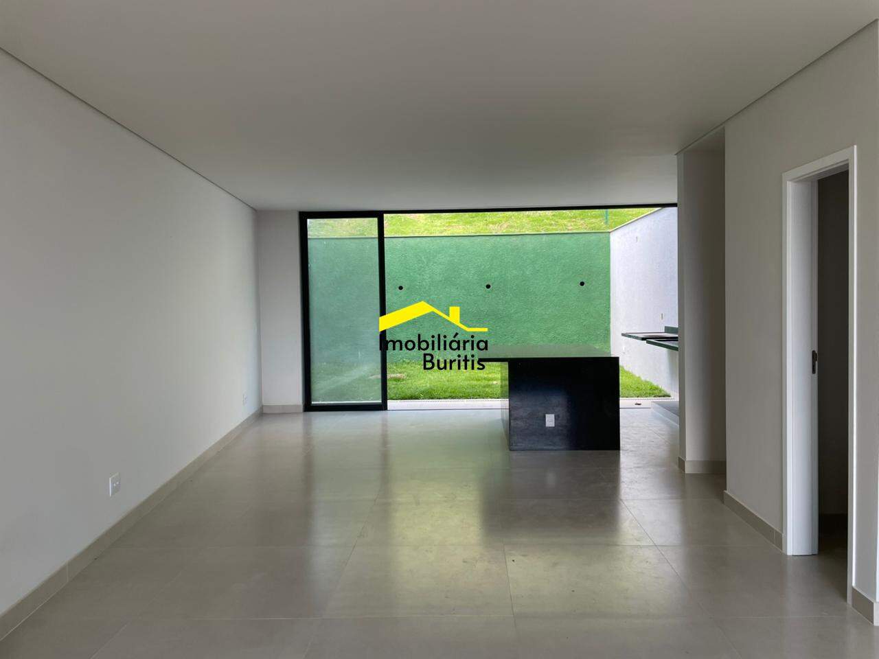 Casa à venda no Estoril: 