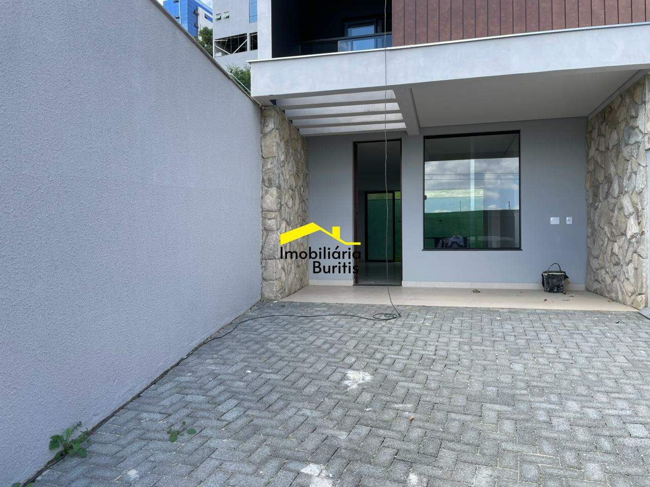 Casa à venda no Estoril: 