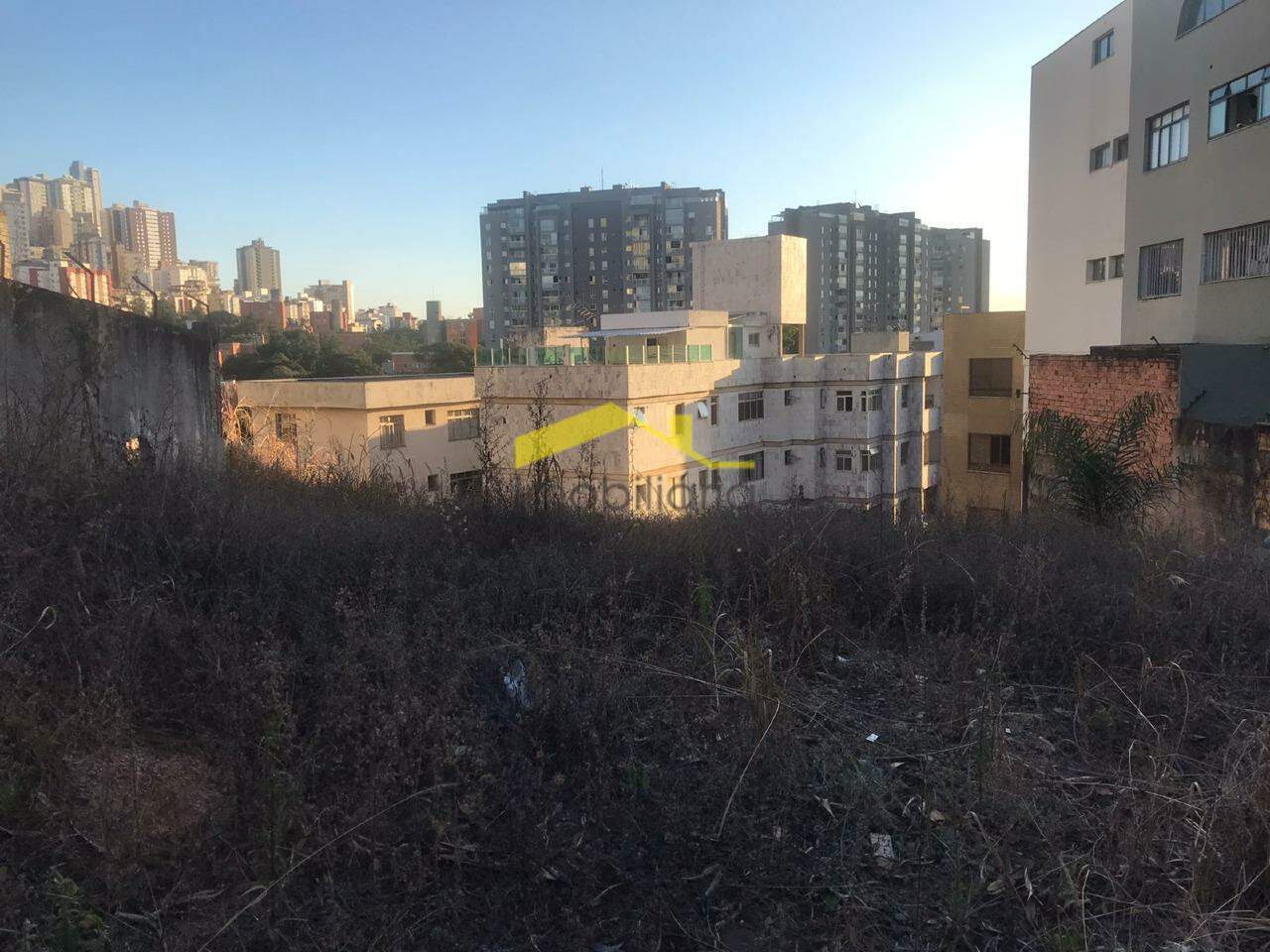 Terreno / Área à venda no Estoril: 