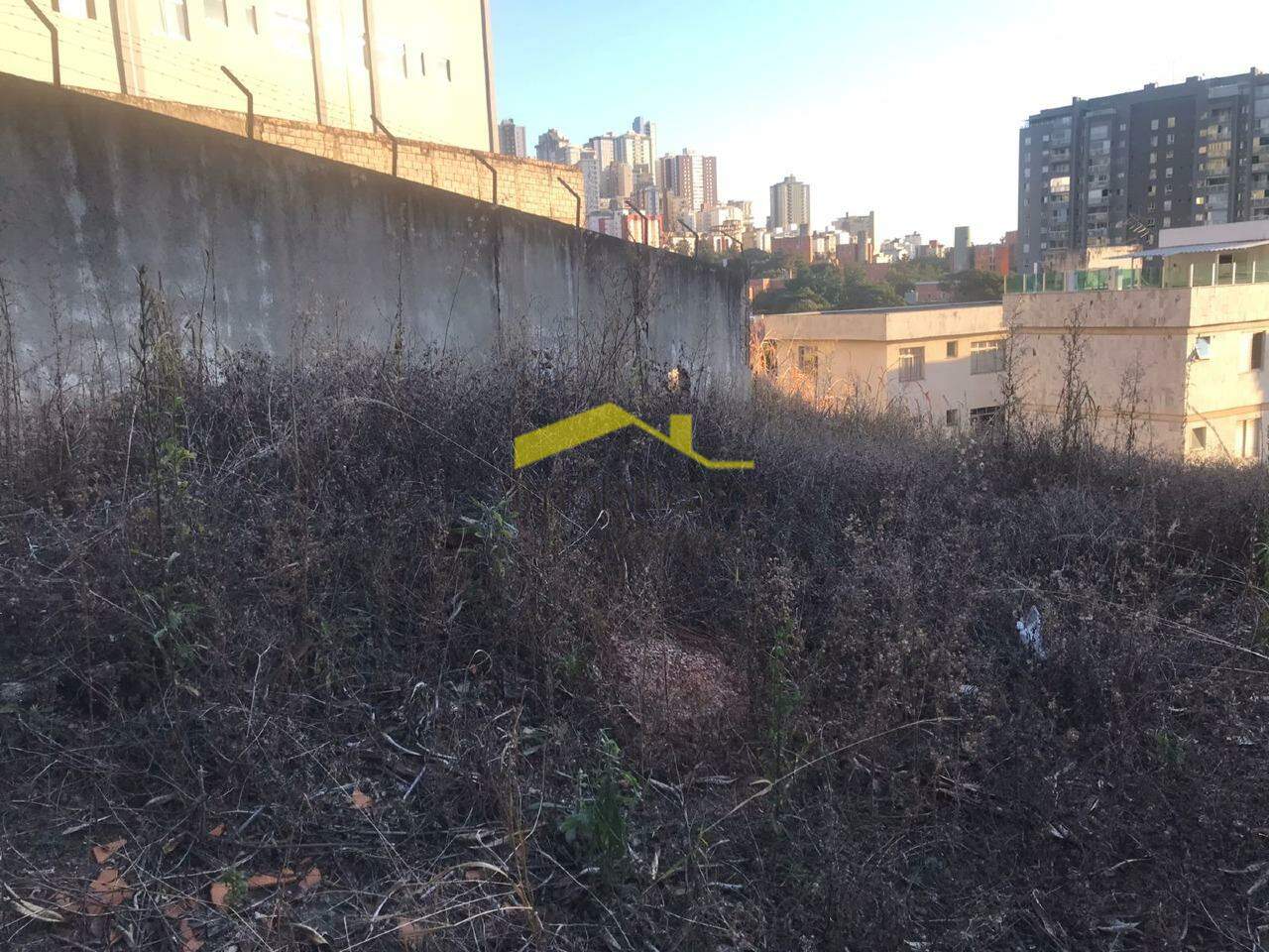 Terreno / Área à venda no Estoril: 