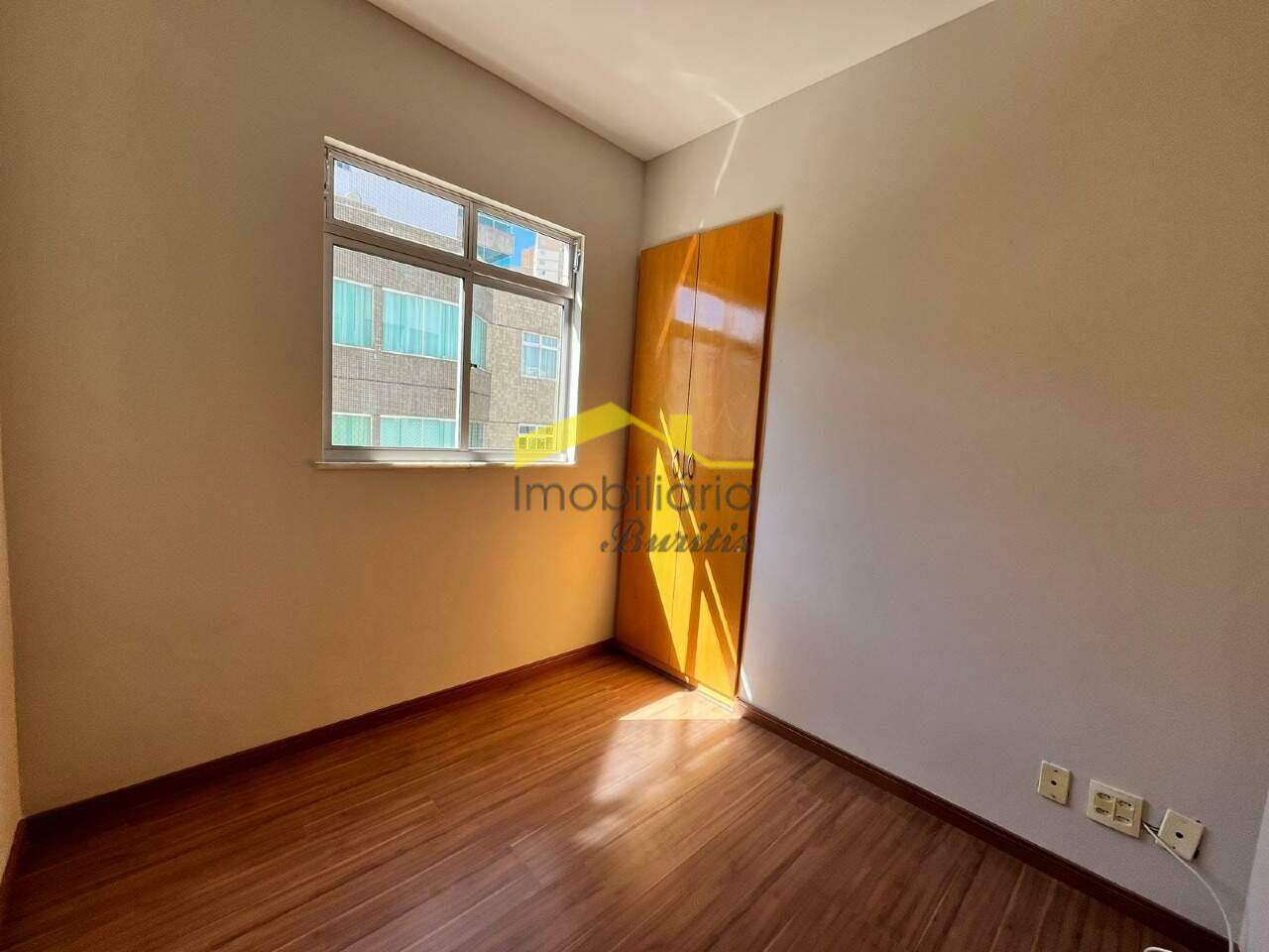 Apartamento à venda no Buritis: 