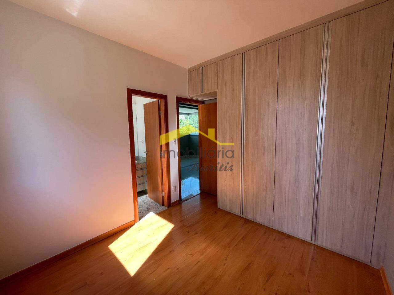 Apartamento à venda no Buritis: 