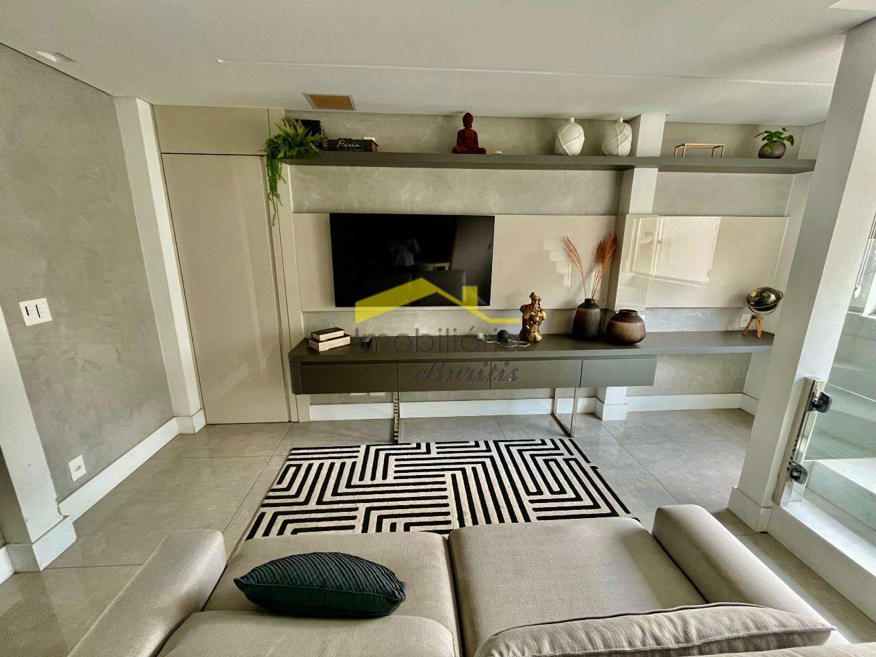 Cobertura à venda no Buritis: 