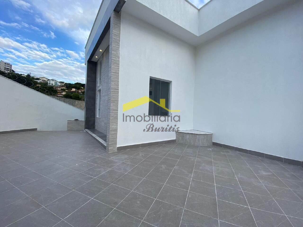 Casa à venda no Estoril: 