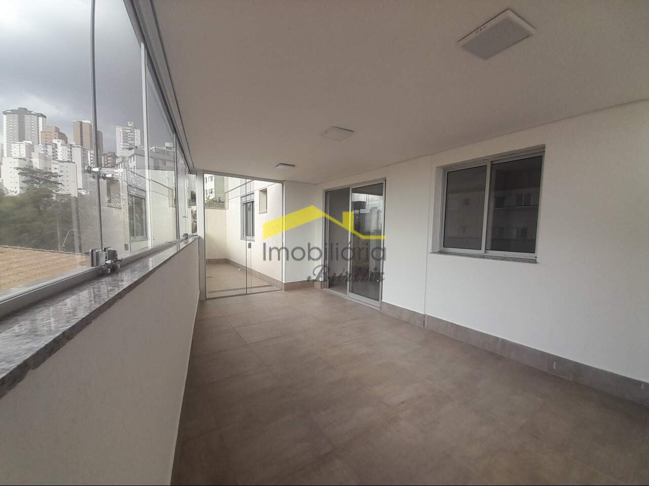 Apartamento com área privativa à venda no Buritis: 