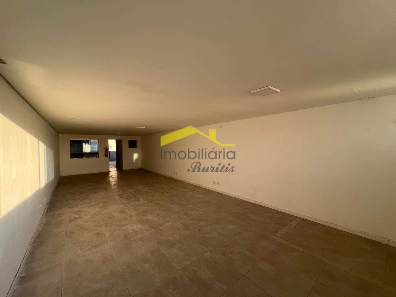 Sala para aluguel no Estoril: 