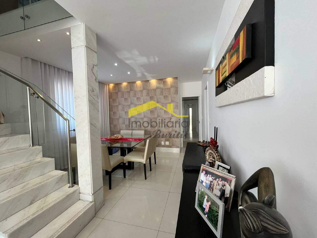 Cobertura à venda no Buritis: 