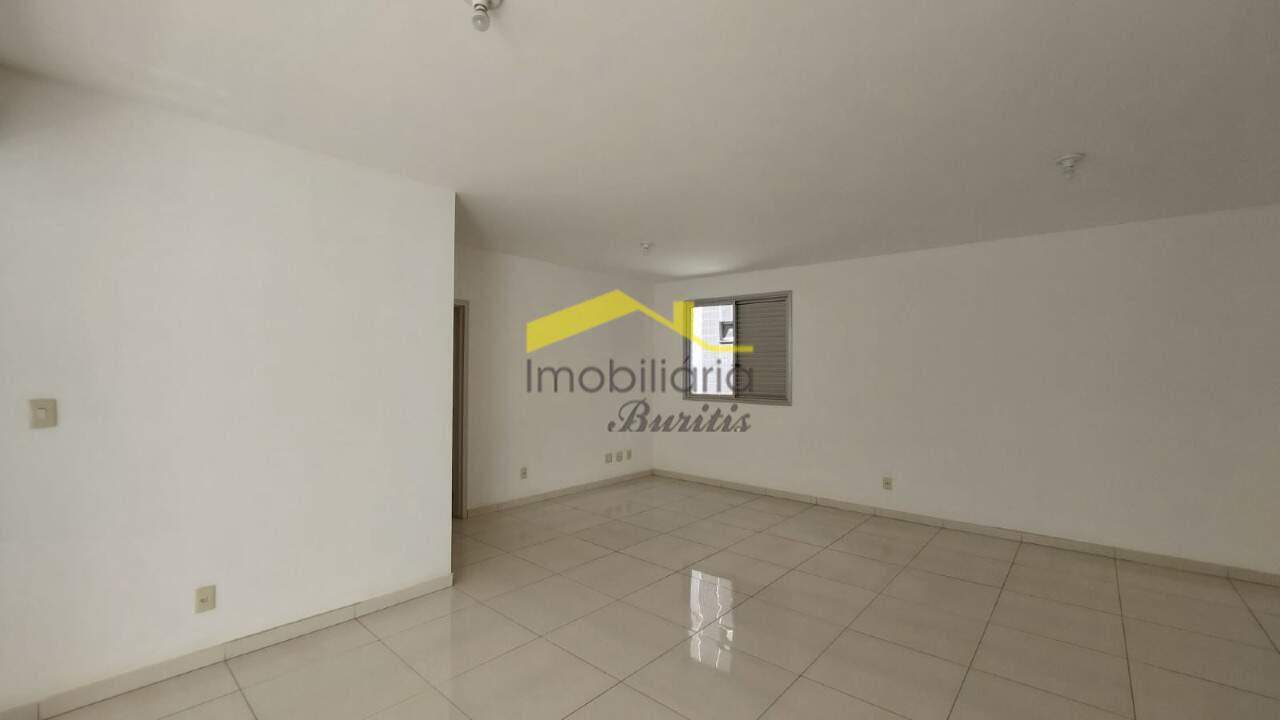 Apartamento à venda no Buritis: 