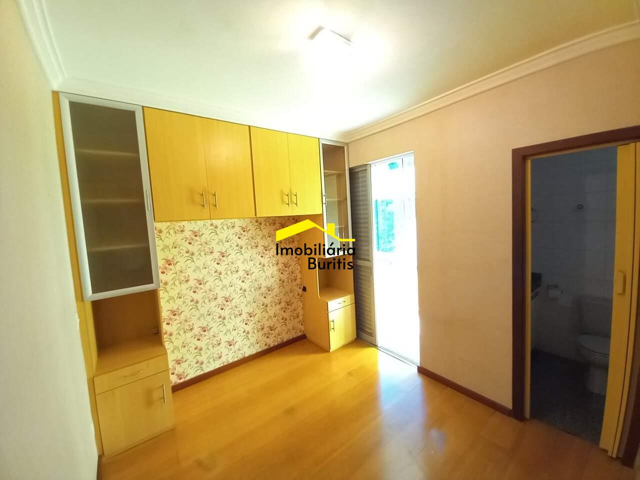 Apartamento à venda no Estoril: 