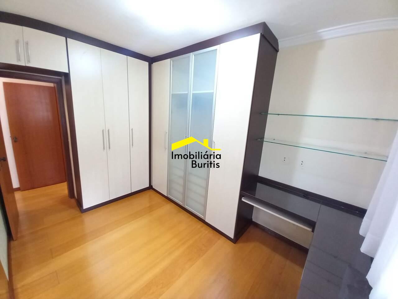 Apartamento à venda no Estoril: 