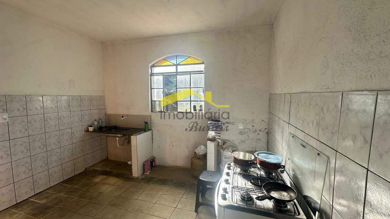 Casa à venda no Palmeiras: 