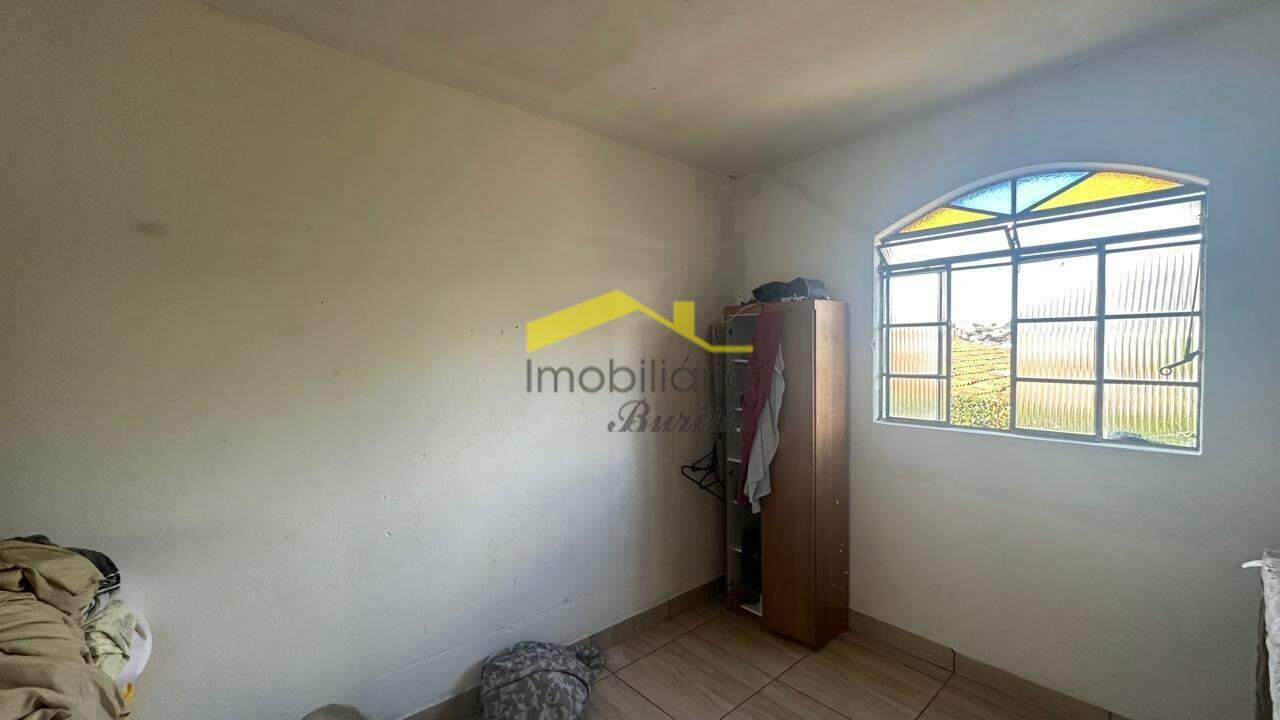 Casa à venda no Palmeiras: 