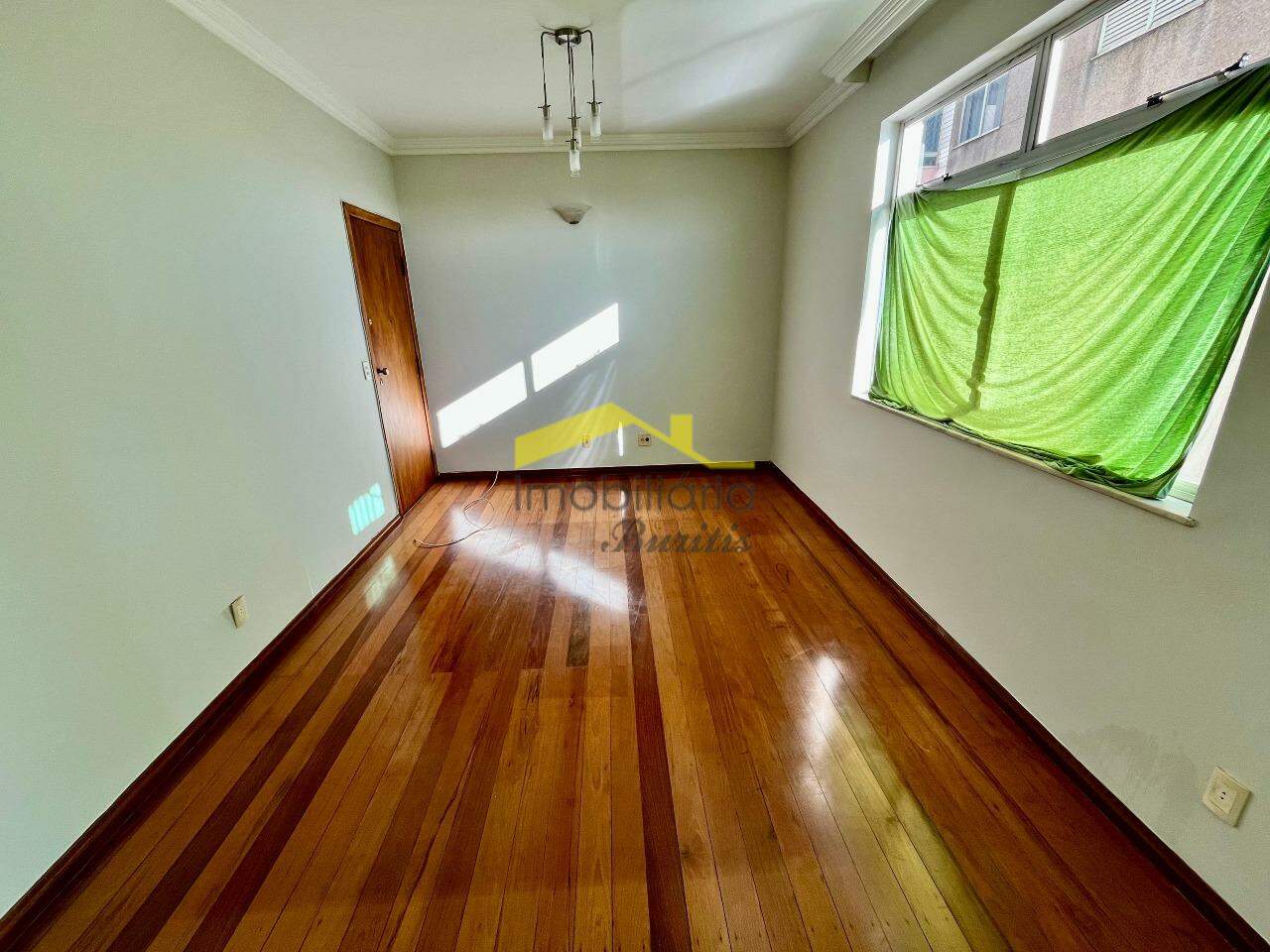 Apartamento para aluguel no Buritis: 