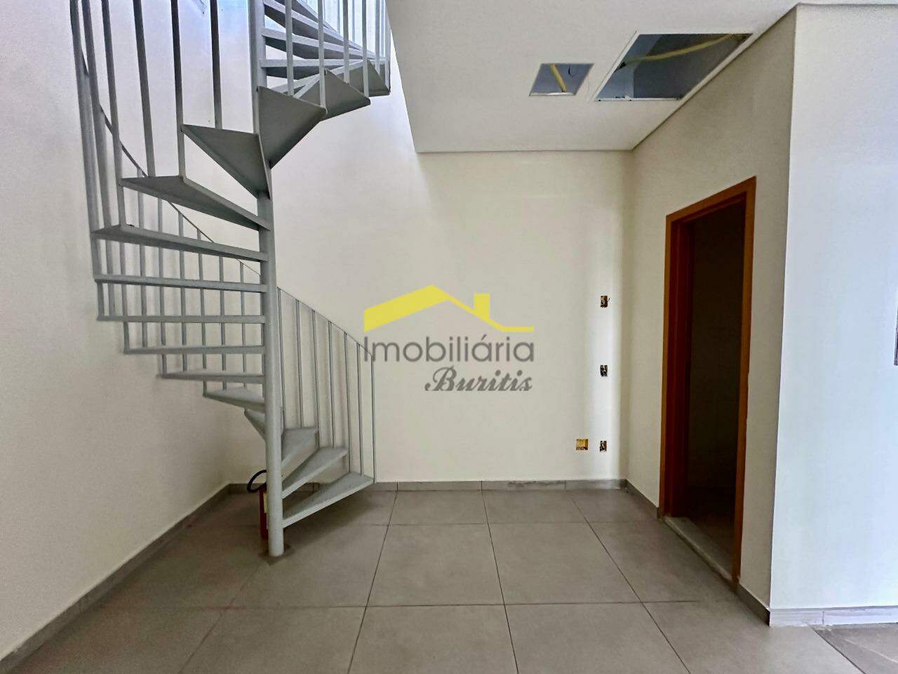 Loja para aluguel no Buritis: 