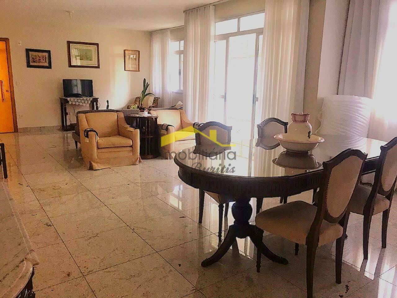 Apartamento à venda no Buritis: 2 ambiente sala