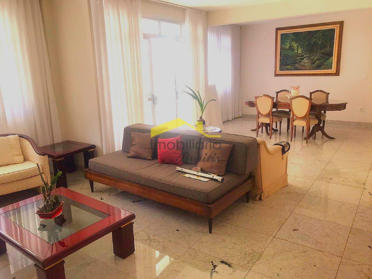 Apartamento à venda no Buritis: 1 ambiente sala