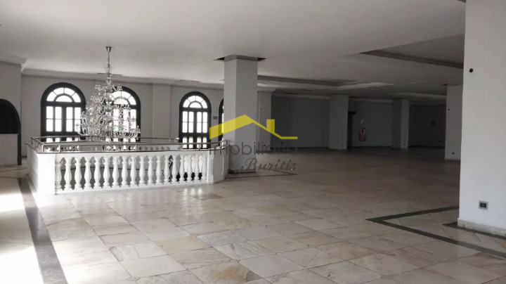 Casa comercial para aluguel no Estoril: 