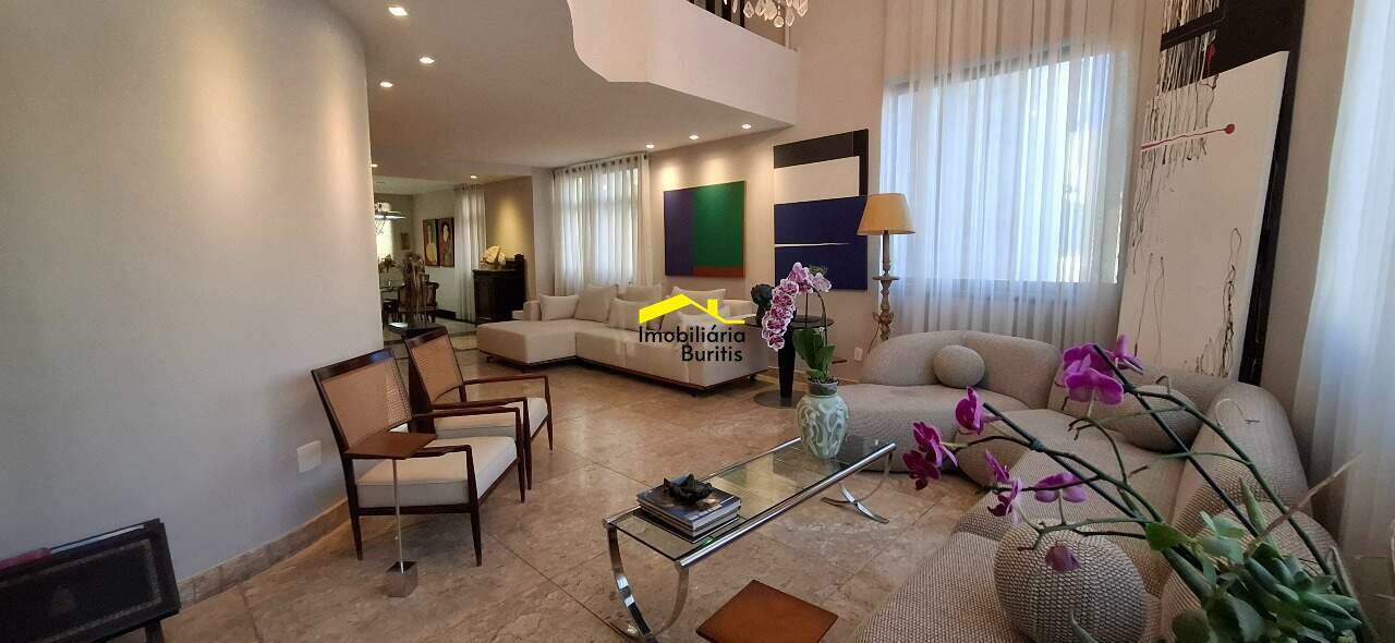 Apartamento Triplex à venda no Mangabeiras: 