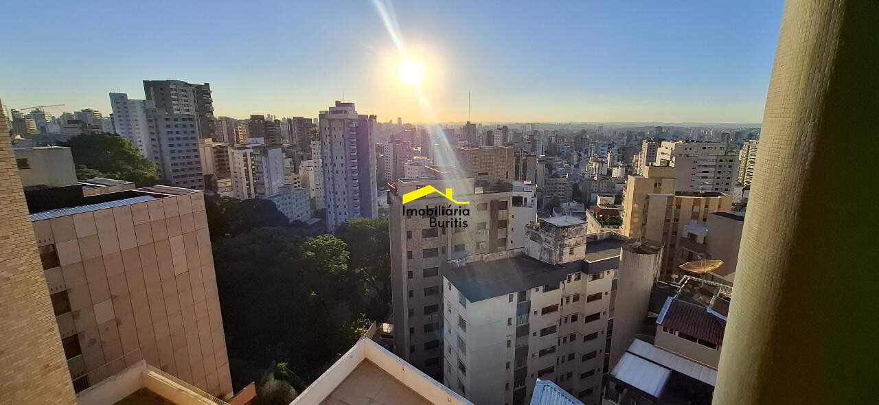Apartamento Triplex à venda no Mangabeiras: 