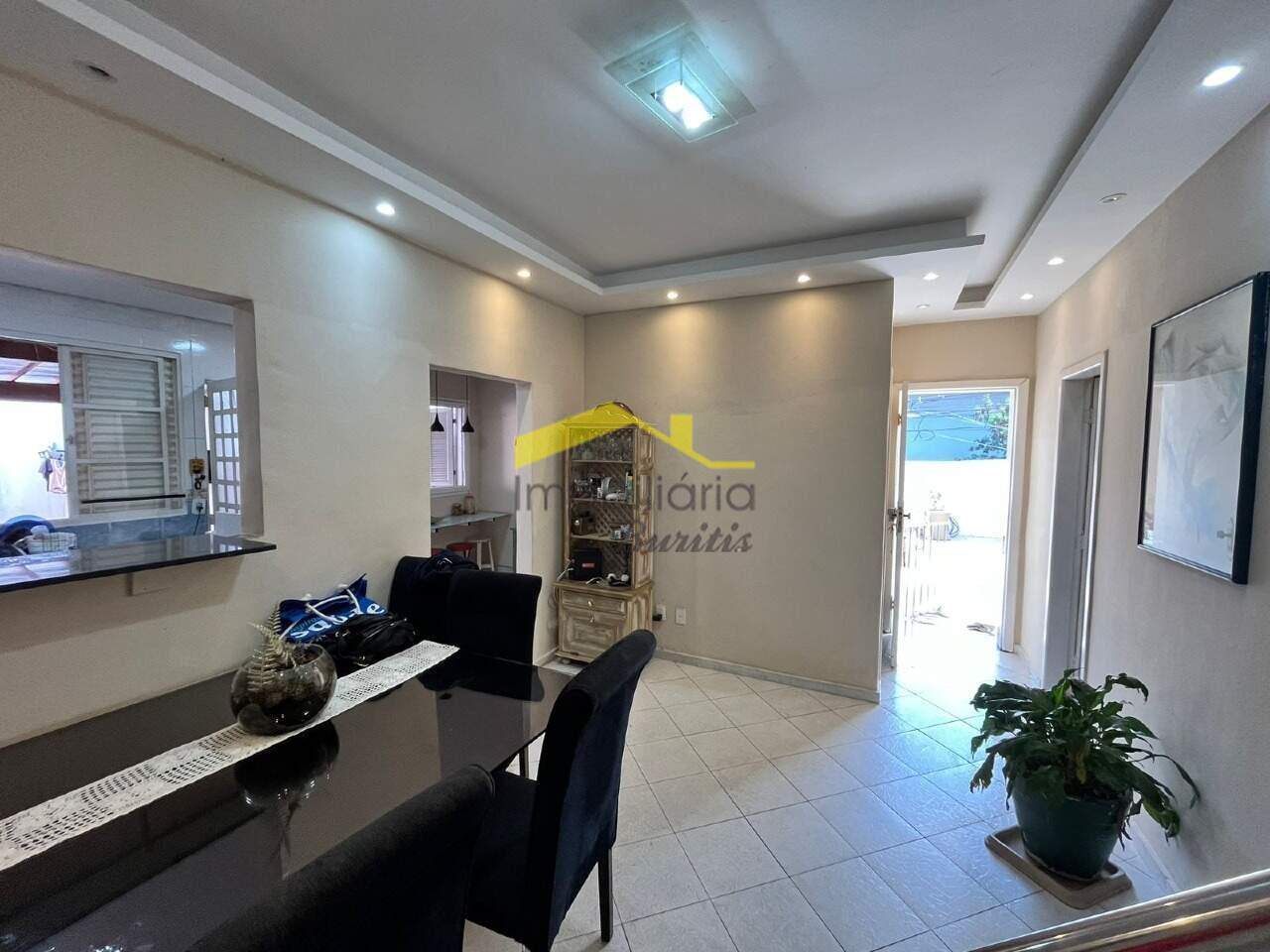 Casa à venda no Estoril: 