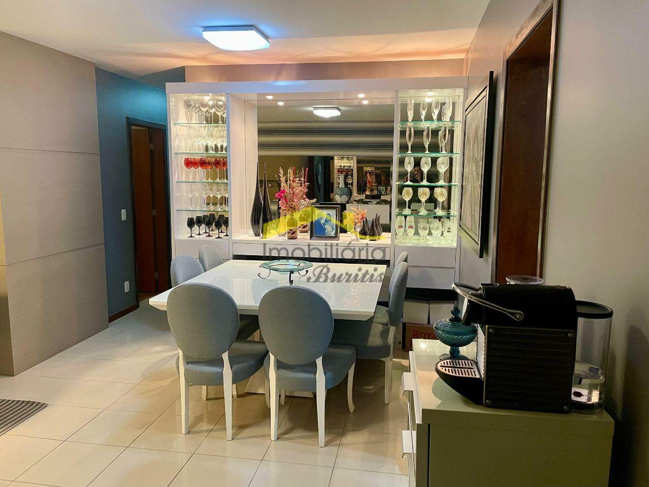 Apartamento à venda no Buritis: 