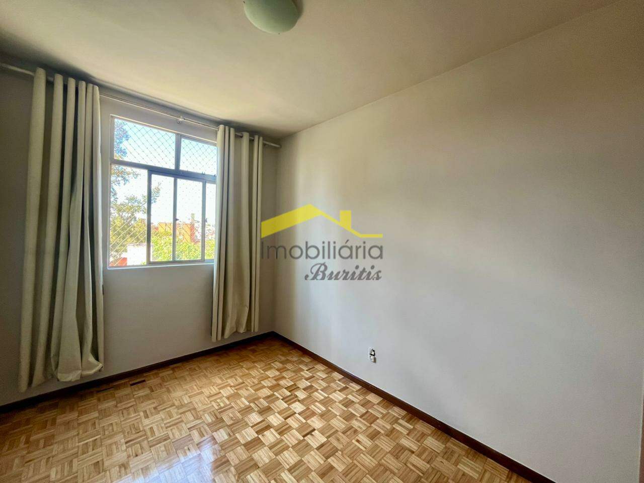 Apartamento à venda no Buritis: 