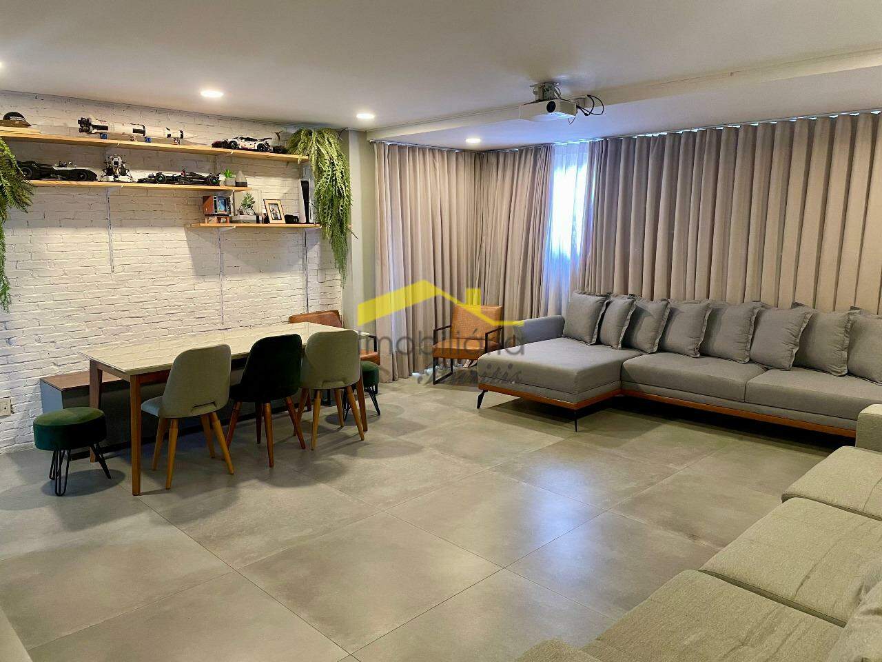 Área privativa à venda no Buritis: 