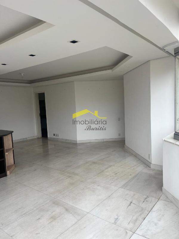 Apartamento à venda no Santa Lúcia: 