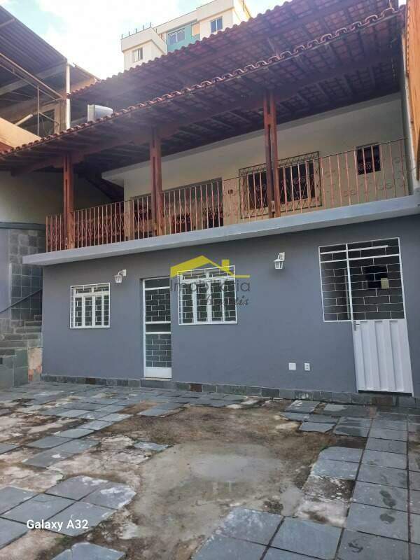 Casa à venda no Jardim América: 