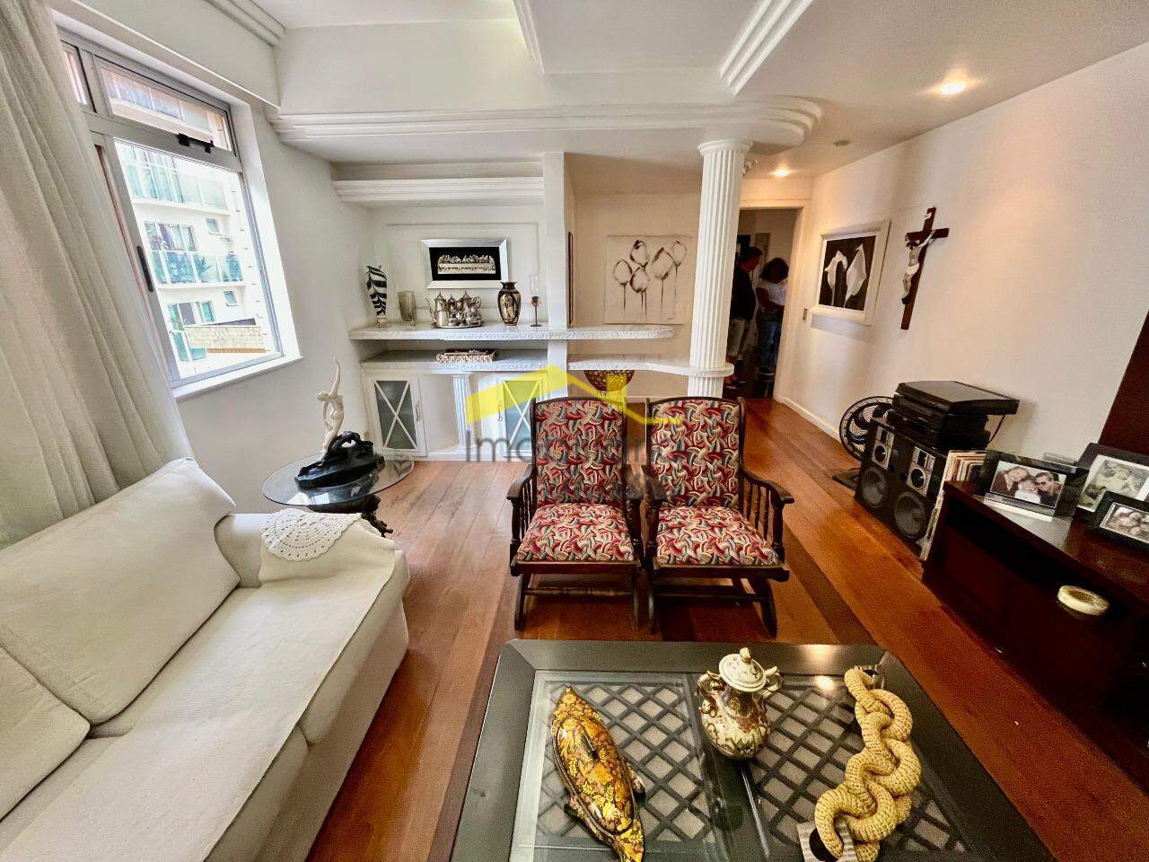 Apartamento à venda no Buritis: 