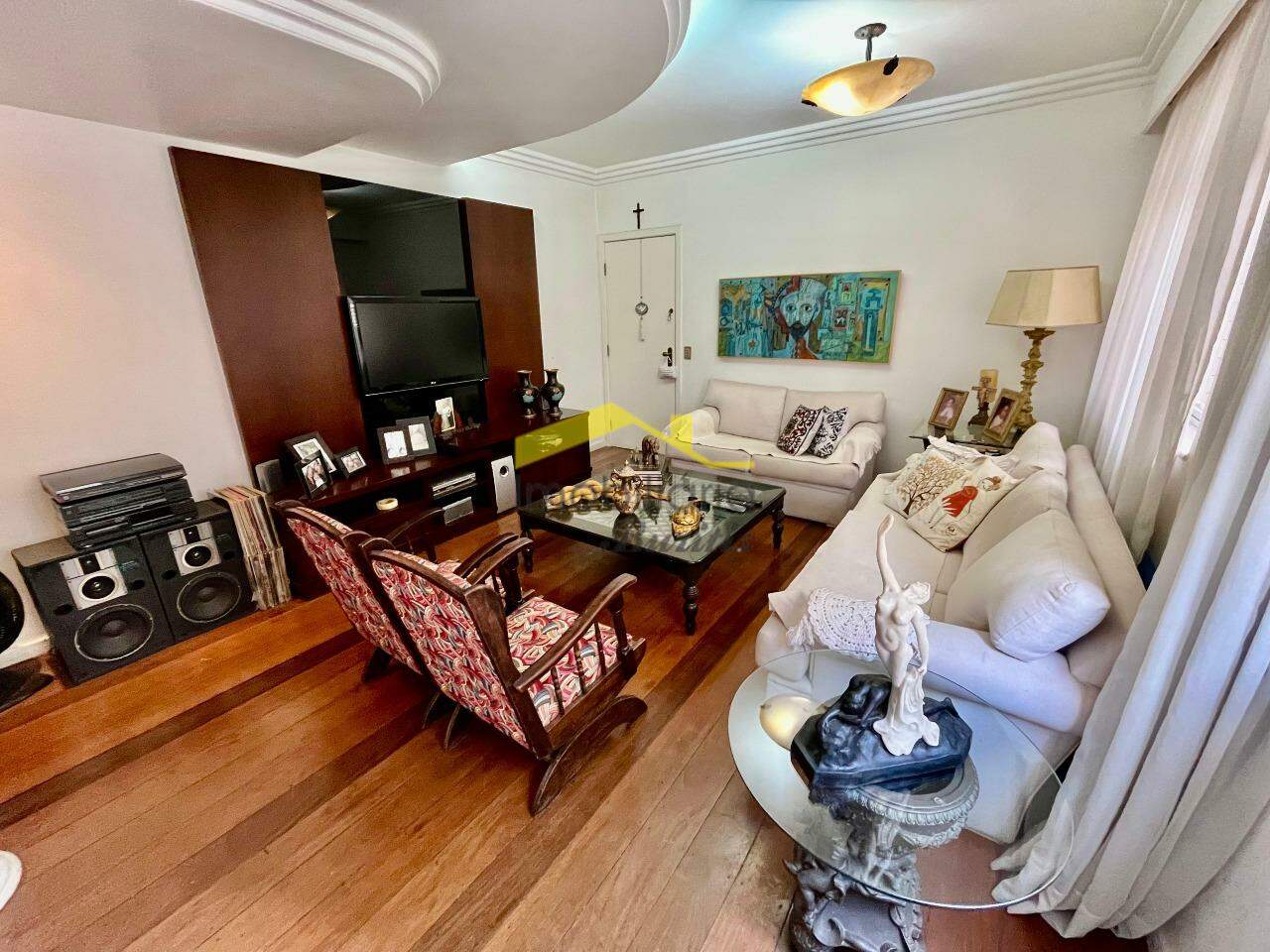 Apartamento à venda no Buritis: 