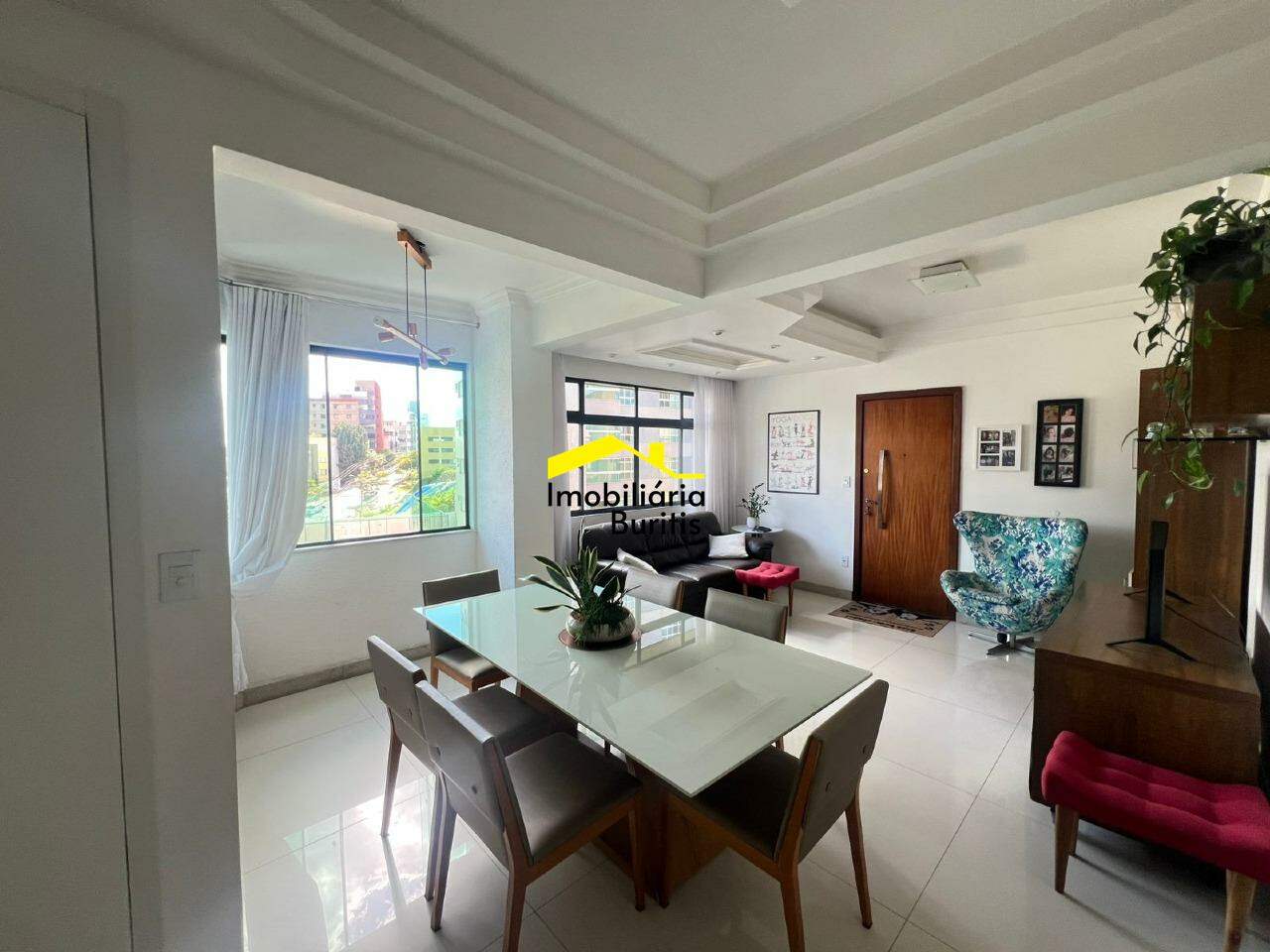 Apartamento à venda no Buritis: 