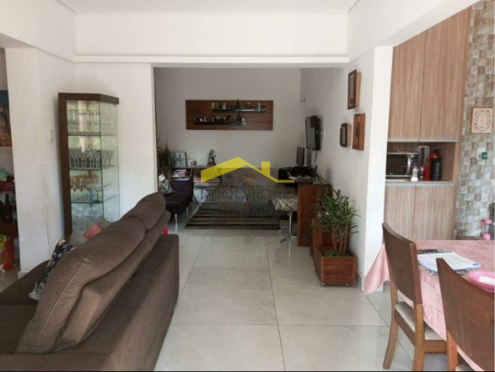 Casa à venda no Jardim América: 