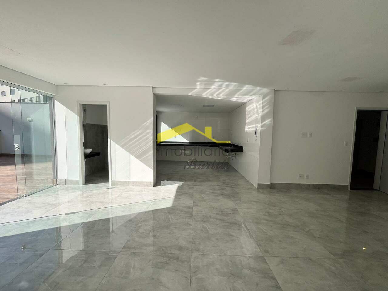 Apartamento com área privativa à venda no Buritis: 