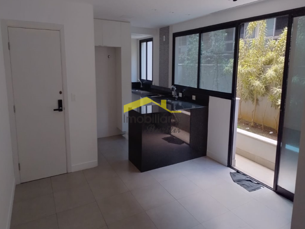 Apartamento com área privativa para aluguel no Savassi: 