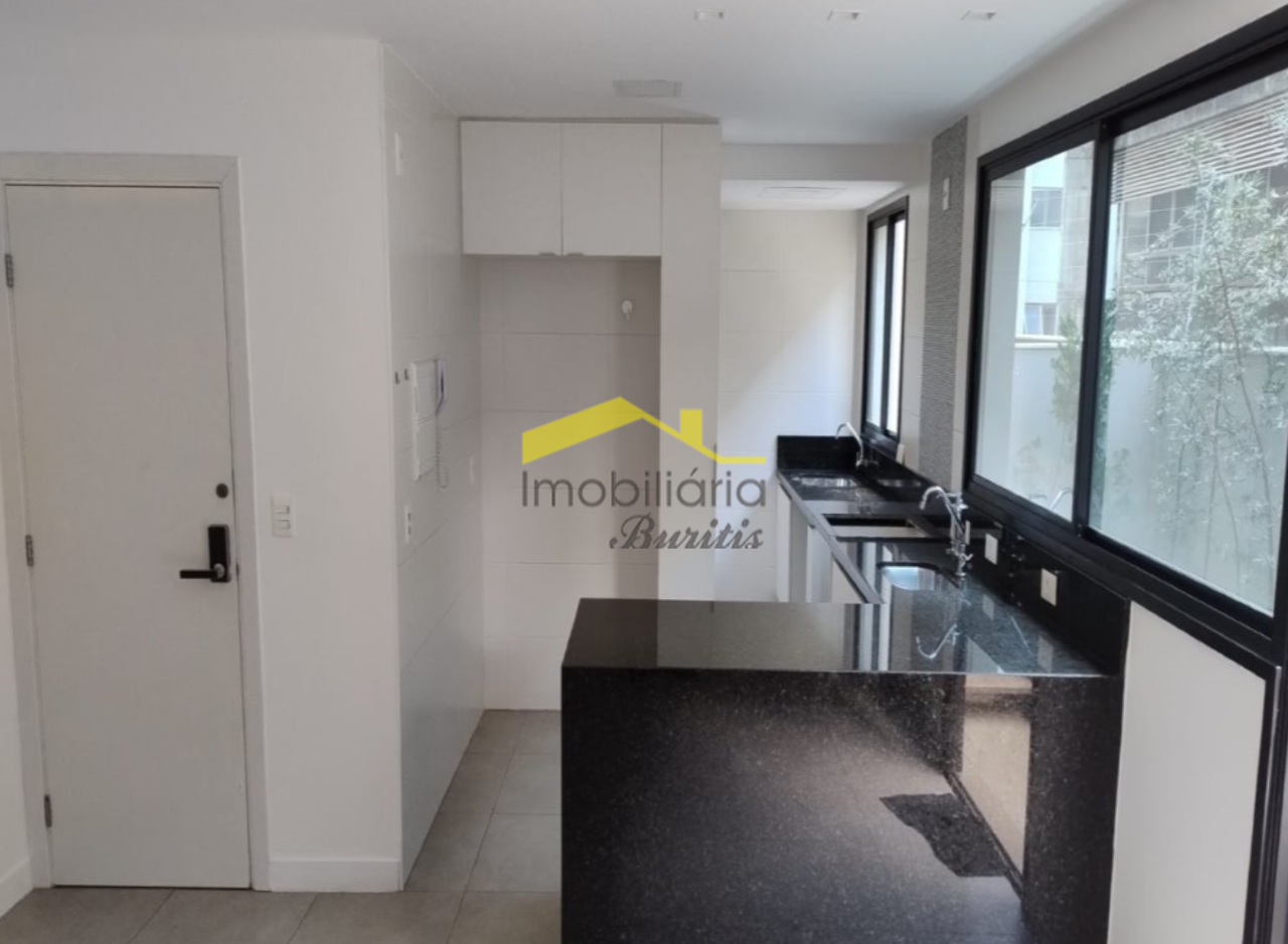 Apartamento com área privativa para aluguel no Savassi: 