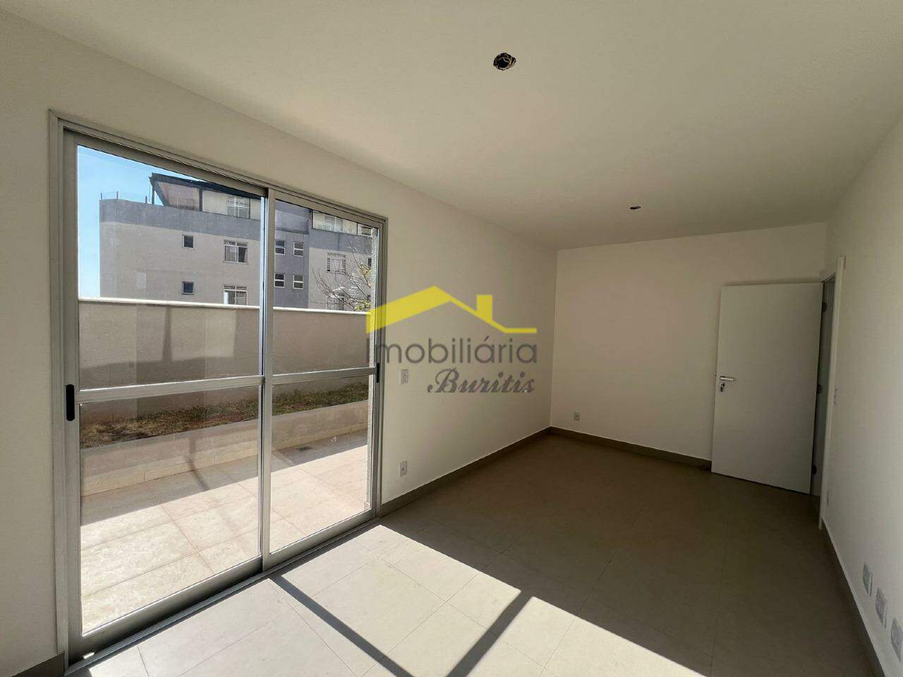 Apartamento com área privativa à venda no Havaí: 