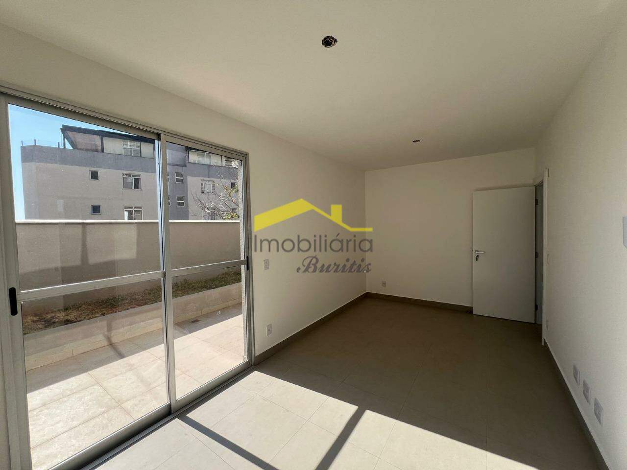 Apartamento com área privativa à venda no Havaí: 