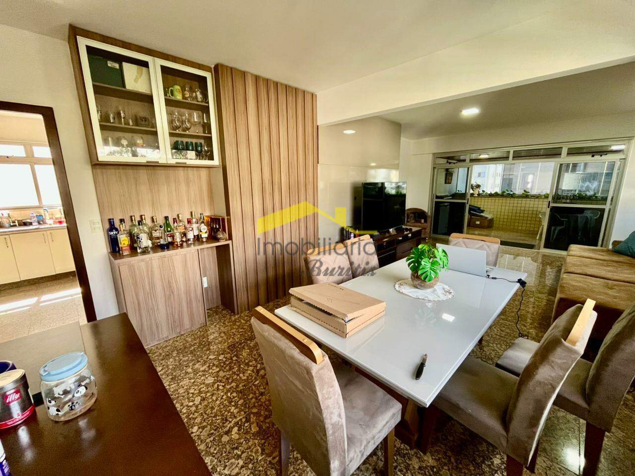 Apartamento à venda no Buritis: 