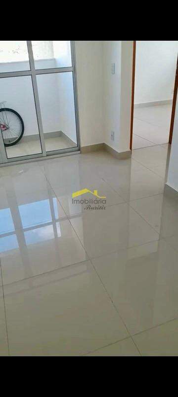 Apartamento à venda no Cinqüentenário: 