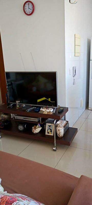 Apartamento à venda no Cinqüentenário: 