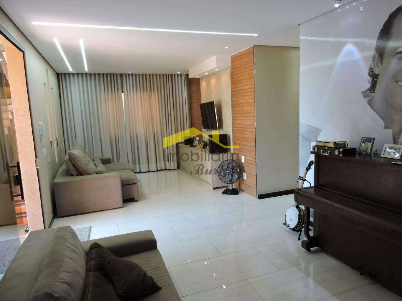 Casa à venda no Vista Alegre: Sala de estar