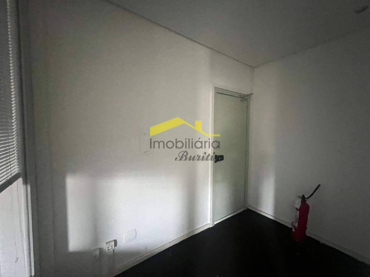 Sala para aluguel no Santa Lúcia: 