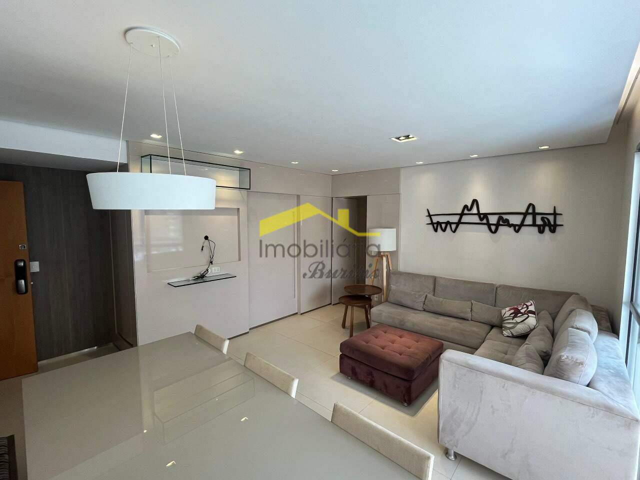 Apartamento à venda no Vila da Serra: Sala de estar