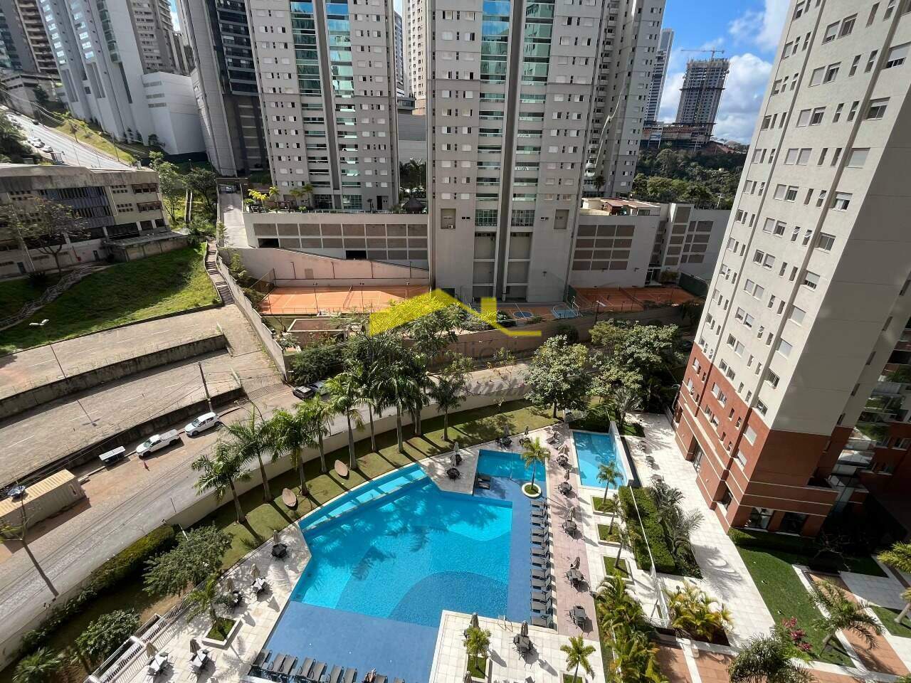 Apartamento à venda no Vila da Serra: Vista da varanda