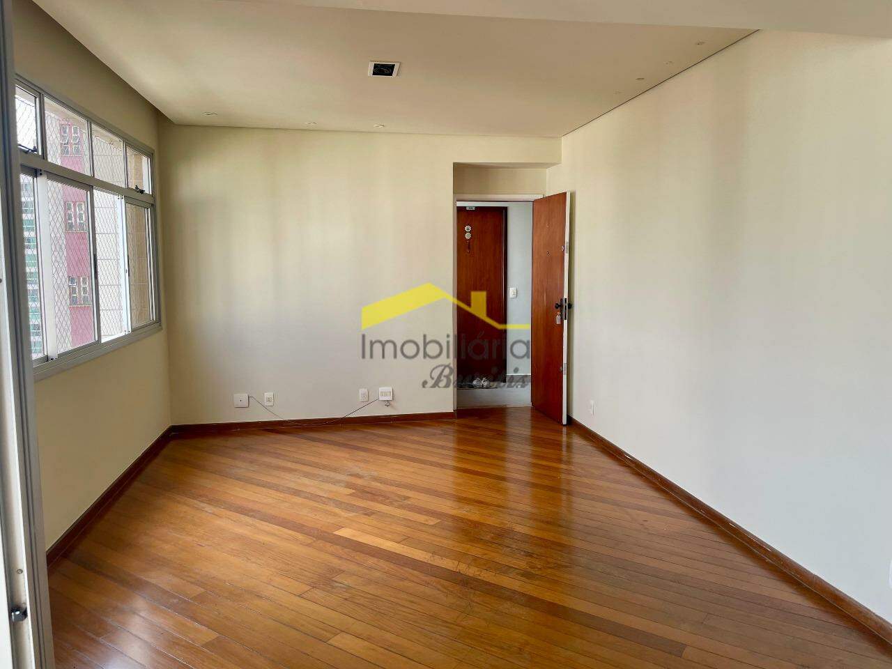 Apartamento para aluguel no Buritis: 