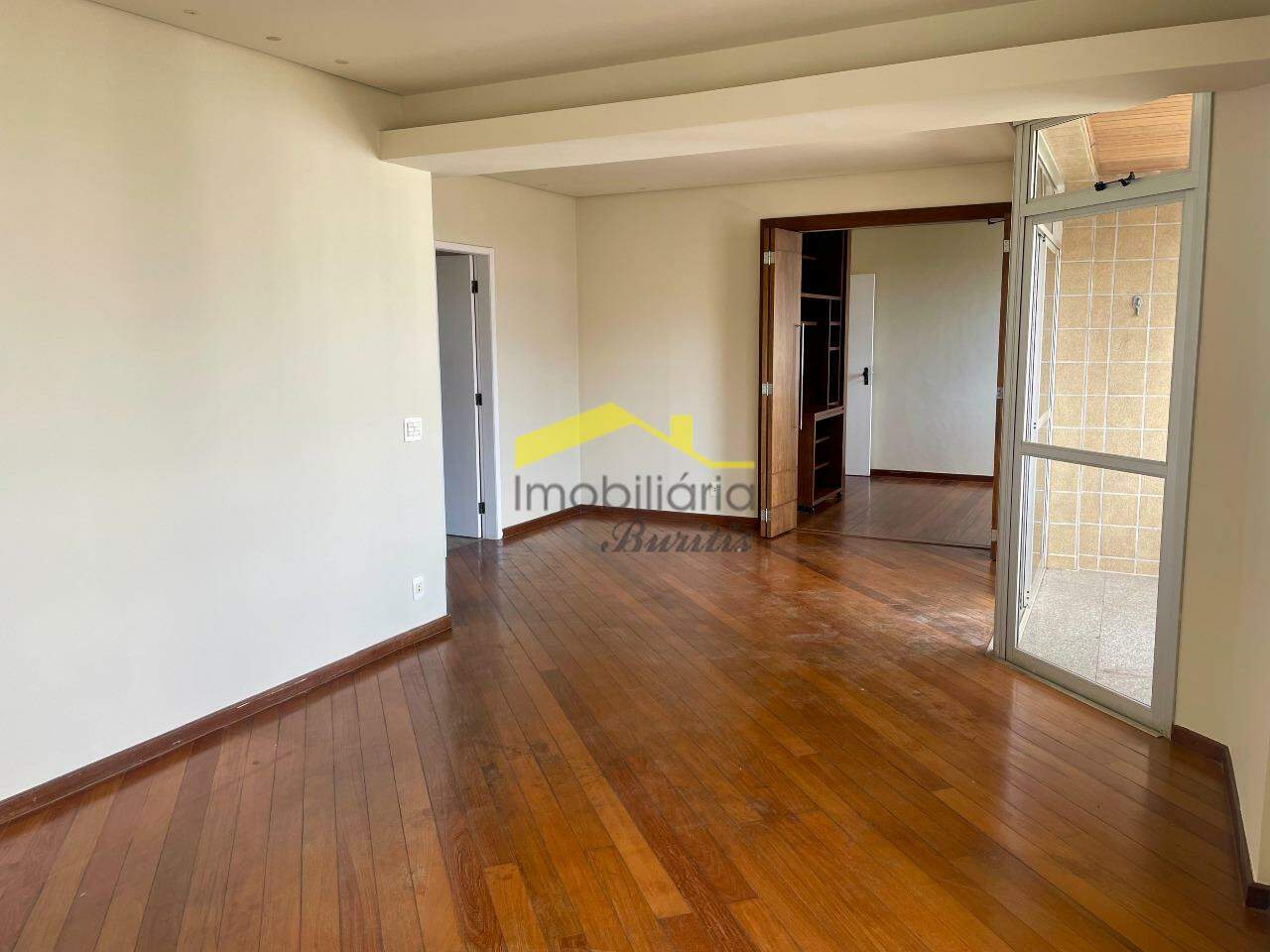 Apartamento para aluguel no Buritis: 