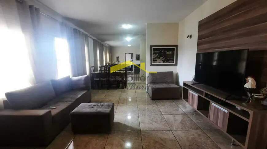 Casa à venda no Parque São José: 