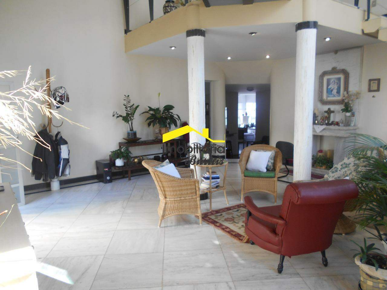 Cobertura à venda no Buritis: 