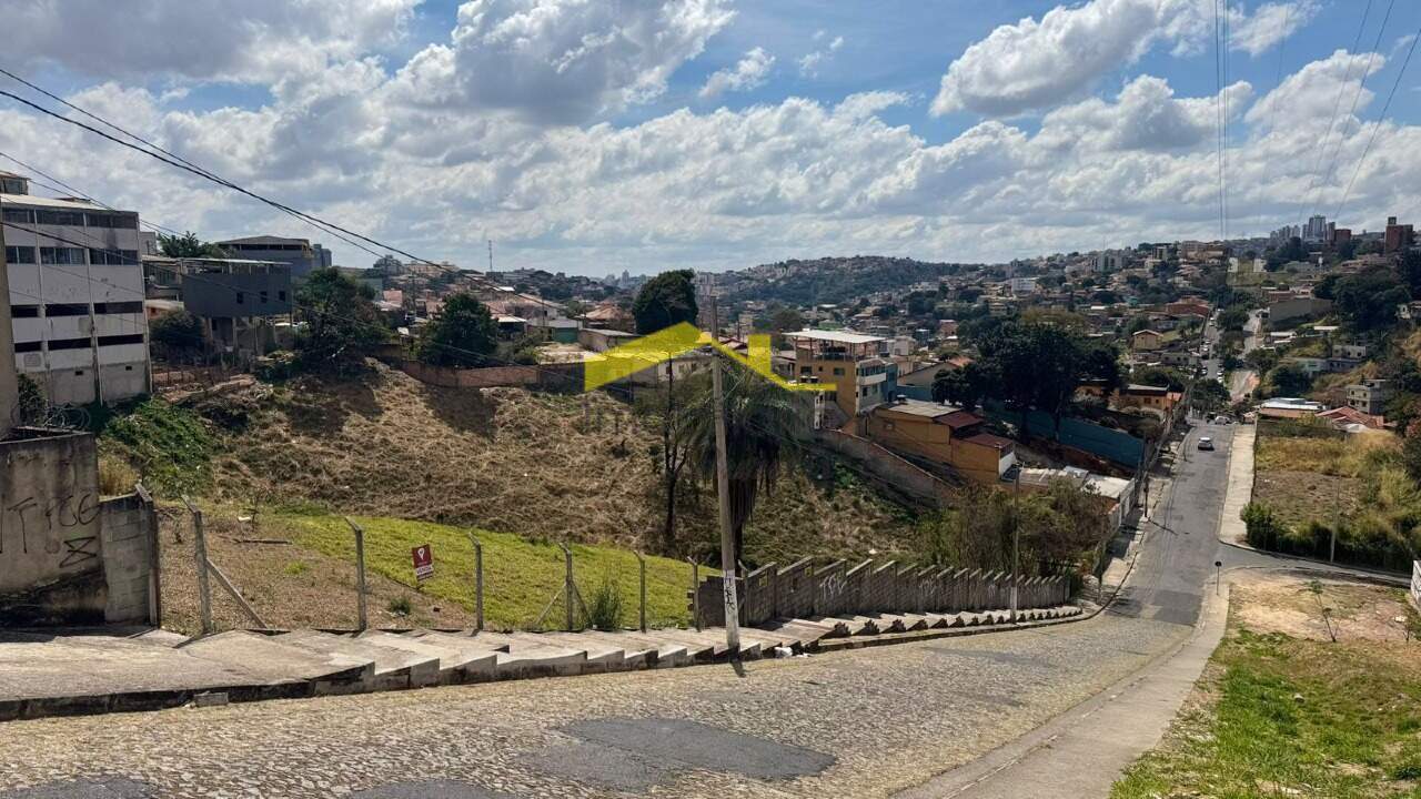 Lote à venda no Palmeiras: 